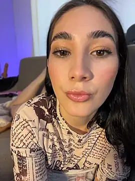 Snapshot of isa_hil chatting on April 23, 2026, 4:52 pm isa hil online show from April 23, 2026, 4:52 pm