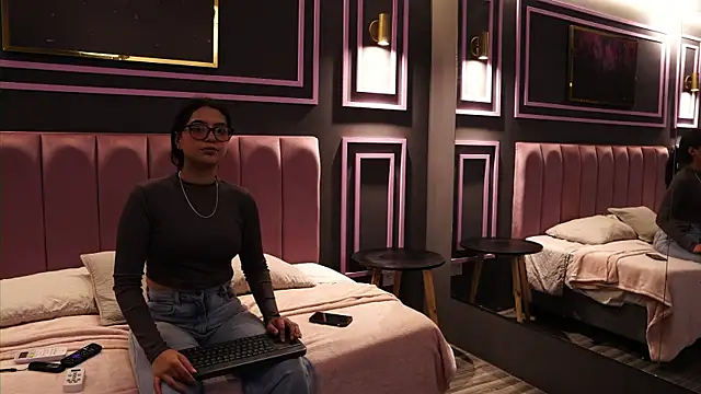 mekari fox online show from April 1, 2026, 5:32 pm