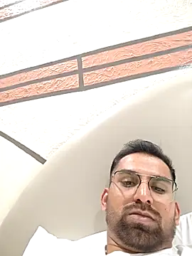 RonitVora online show from March 8, 2026, 7:39 pm