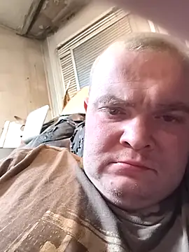 Snapshot of diamont1994 chatting on February 25, 2026, 5:29 am diamont1994 online show from February 25, 2026, 5:29 am