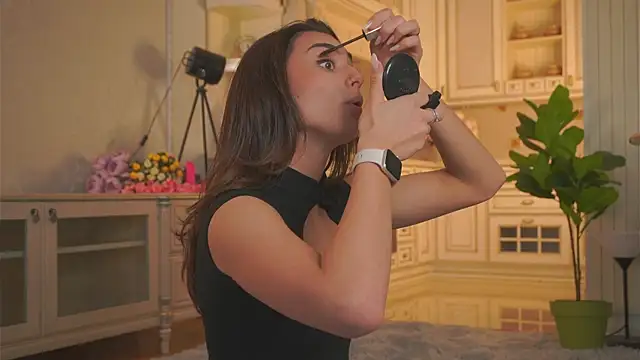 EnriquetaLemma online show from April 19, 2026, 10:05 am