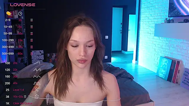 Jade Amore online show from April 20, 2026, 3:46 pm