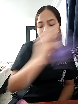 Sexy cloe outdoors online show from March 9, 2026, 11:41 pm