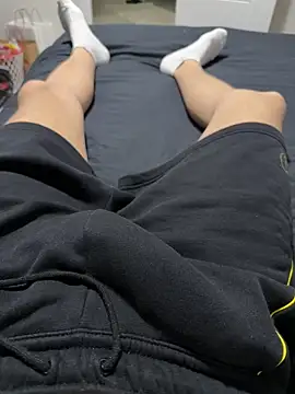 Vireontr1 online show from April 20, 2026, 7:37 pm