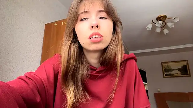 SerenaHawthorne online show from March 4, 2026, 7:05 am