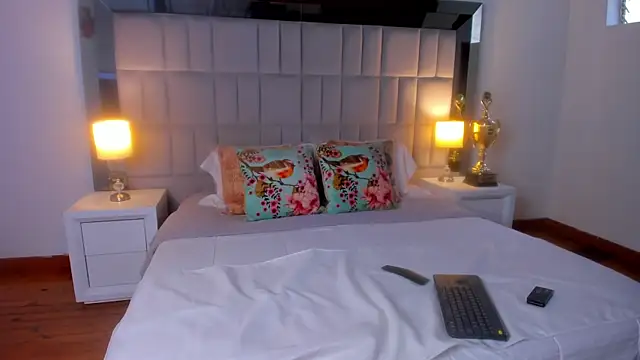 Snapshot of Tiffanyy_Lam chatting on March 2, 2026, 10:06 pm Tiffanyy Lam online show from March 2, 2026, 10:06 pm