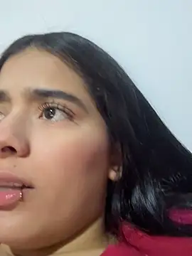 Snapshot of Isaa-queen chatting on May 3, 2026, 2:16 am Isaa-queen online show from May 3, 2026, 2:16 am