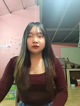 Myna5790 online show from April 19, 2026, 12:22 am