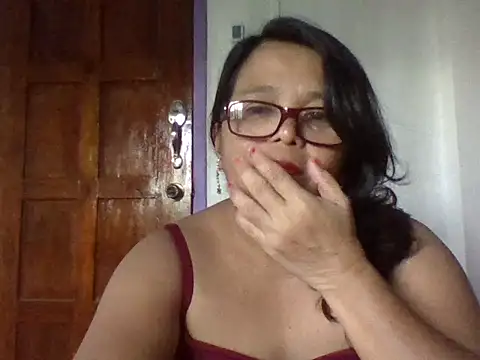 Snapshot of Flowerblossom123 chatting on May 1, 2026, 9:14 am Flowerblossom123 online show from May 1, 2026, 9:14 am