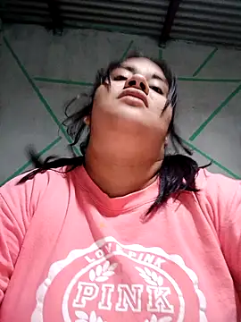 Orianamzn21 online show from May 3, 2026, 10:13 pm
