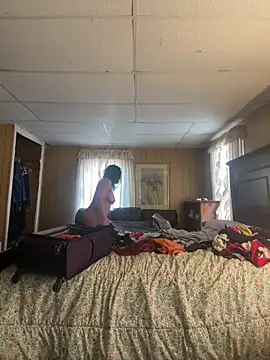 BunnyYT online show from April 18, 2026, 3:36 pm