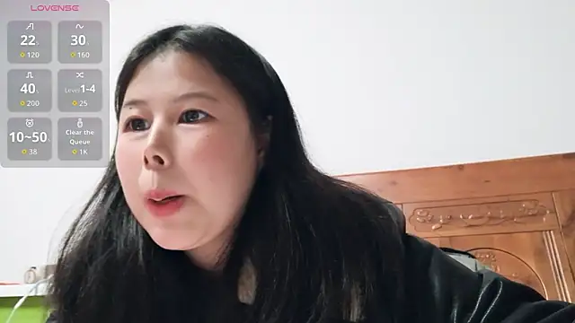 Hannah-33 online show from March 9, 2026, 1:03 pm