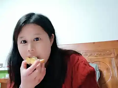 Hannah-33 online show from March 22, 2026, 12:40 pm