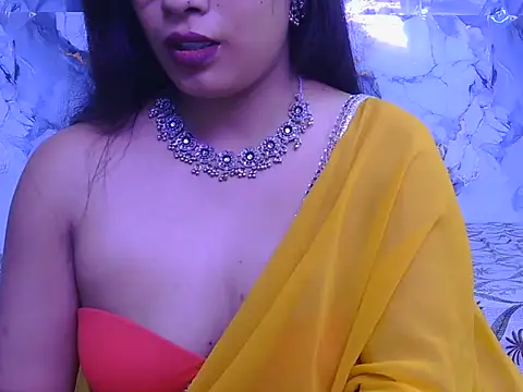 Aayesha-queen online show from March 19, 2026, 4:12 am