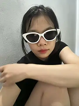 Nancyk6 online show from April 28, 2026, 4:22 pm