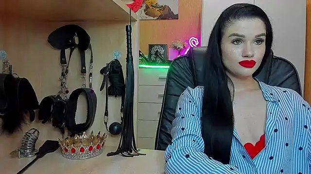 KristiTopxx online show from May 18, 2026, 6:01 pm