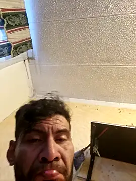 Snapshot of boyp3netrat0r chatting on April 30, 2026, 11:17 am boyp3netrat0r online show from April 30, 2026, 11:17 am