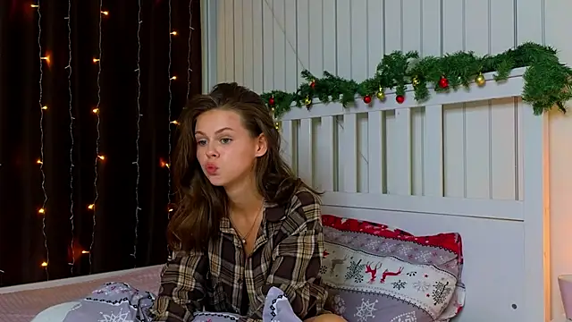 EarthaLevra online show from February 27, 2026, 7:14 pm