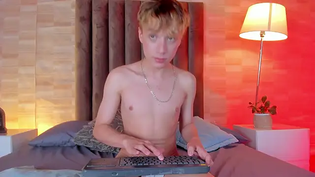 Isaac Grey online show from March 17, 2026, 7:28 pm