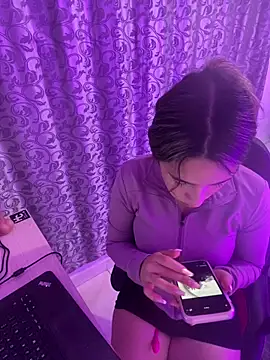 Snapshot of MANU_EF chatting on March 3, 2026, 1:18 pm MANU EF online show from March 3, 2026, 1:18 pm