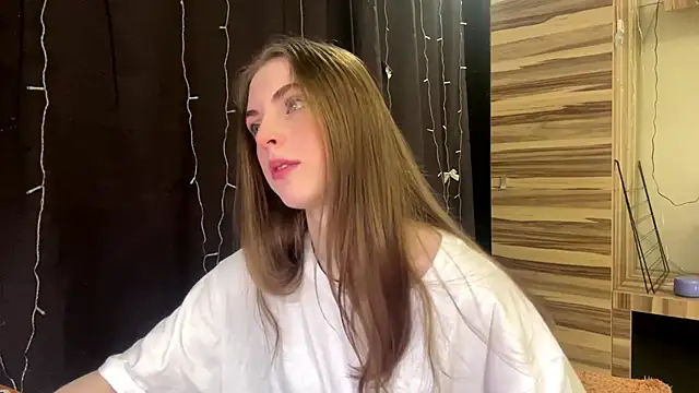 PollyDream online show from March 3, 2026, 8:10 am