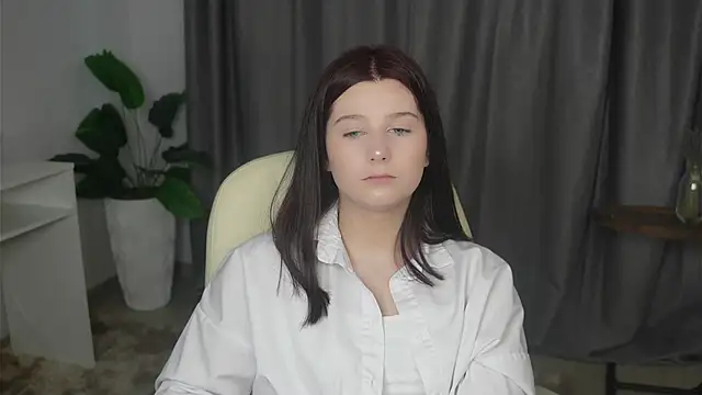 TrudieHeight online show from February 24, 2026, 9:54 am