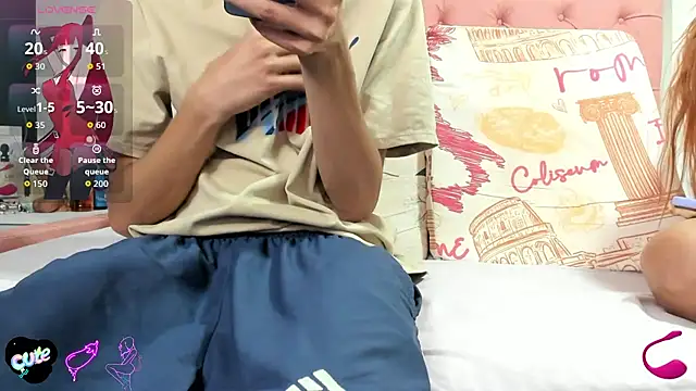 Snapshot of Megan-and-pool chatting on July 22, 2026, 5:09 am Megan-and-pool online show from July 22, 2026, 5:09 am