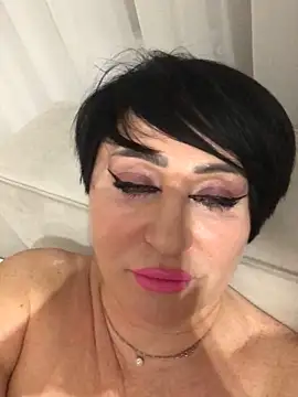 Snapshot of Kleotempt chatting on February 25, 2026, 9:03 pm Kleotempt online show from February 25, 2026, 9:03 pm