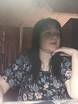 Snapshot of Apelsinkaa chatting on May 25, 2026, 12:43 am Apelsinkaa online show from May 25, 2026, 12:43 am