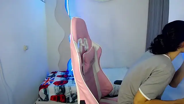 Larry craft online show from April 9, 2026, 8:37 pm