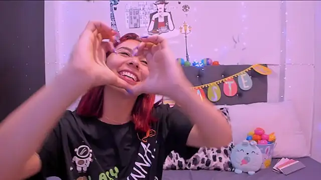 violeta blaze1 online show from April 2, 2026, 10:11 am