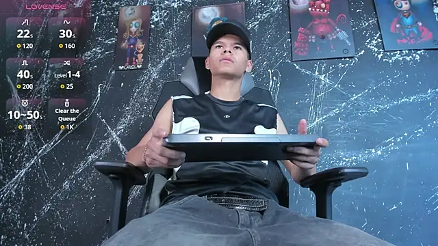 DylanRoyce  online show from February 27, 2026, 1:00 pm