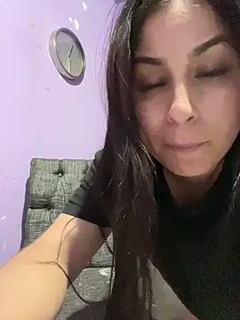 GatitapereZ online show from March 4, 2026, 7:27 am