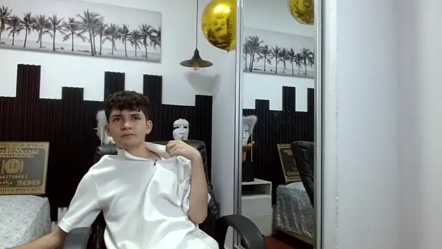Snapshot of trevor_mob chatting on June 23, 2026, 8:29 pm trevor mob online show from June 23, 2026, 8:29 pm
