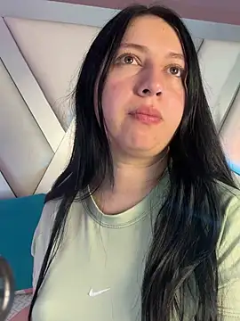 Snapshot of Ashleeyprincess01 chatting on May 6, 2026, 12:20 pm Ashleeyprincess01 online show from May 6, 2026, 12:20 pm