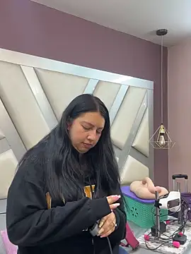 Ashleeyprincess01 online show from April 21, 2026, 11:28 am