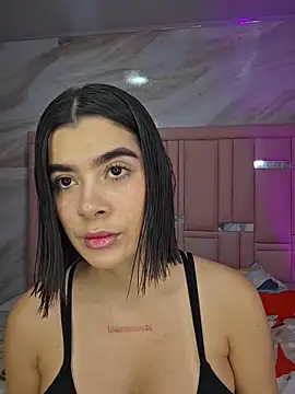 Snapshot of Sweetnahoxxx chatting on March 4, 2026, 9:33 pm Sweetnahoxxx online show from March 4, 2026, 9:33 pm