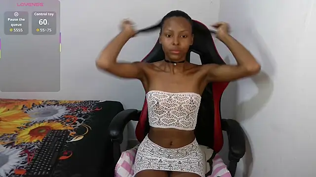 Dulce camx online show from April 19, 2026, 4:13 am