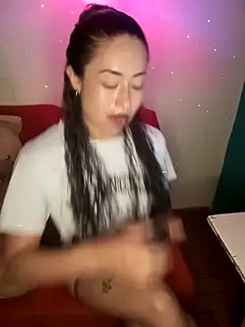 lina luxe  online show from February 28, 2026, 11:26 pm