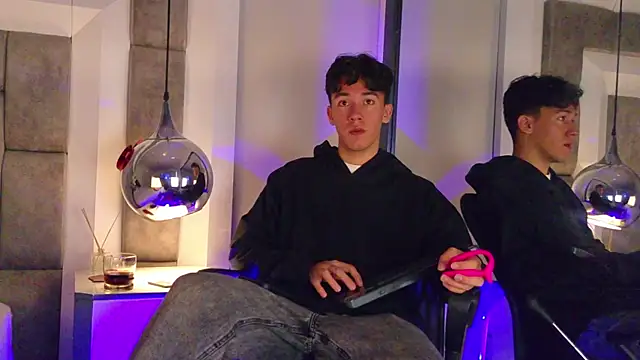 Austin Reedss online show from April 19, 2026, 12:28 pm