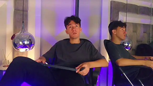 Austin Reedss online show from April 20, 2026, 2:51 pm