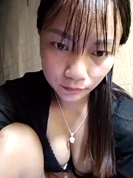 mami-rubi online show from May 6, 2026, 9:41 pm