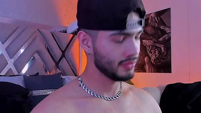 Vincentblack online show from April 19, 2026, 4:13 am