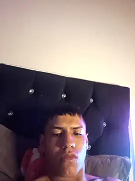 Snapshot of Pardokevin chatting on July 19, 2026, 3:26 am Pardokevin online show from July 19, 2026, 3:26 am