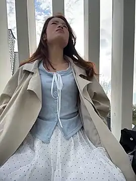 Mia-lp online show from April 11, 2026, 1:13 am