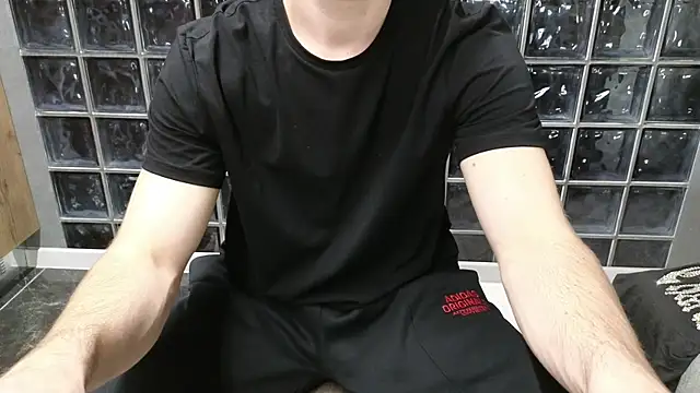 chantatummm online show from April 19, 2026, 12:50 pm