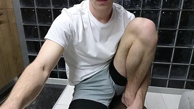 chantatummm online show from April 20, 2026, 3:02 pm