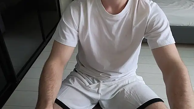 chantatummm online show from April 26, 2026, 12:35 pm