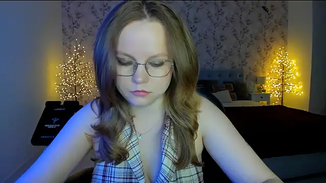 Snapshot of AngellaRud chatting on March 3, 2026, 7:54 pm AngellaRud online show from March 3, 2026, 7:54 pm