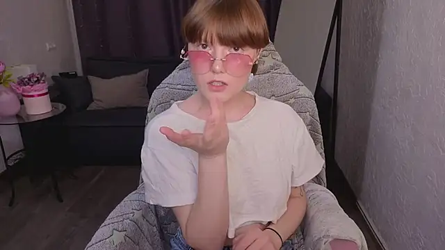  DreamLuna1  online show from March 30, 2026, 1:45 pm